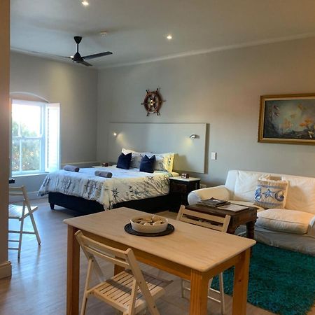 Hermanus Waterfront Apartment 12 Buitenkant foto